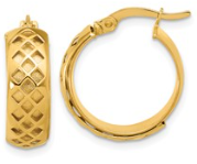 ** Earrings .... Karat Gold