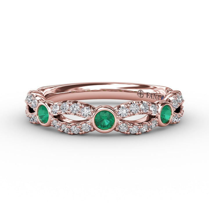 Scalloped Ring with Diamonds and Emeralds