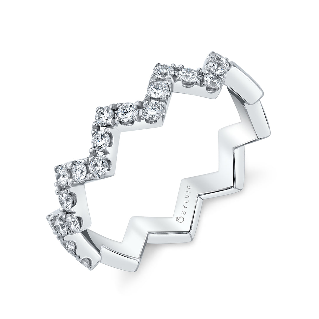 Modern Diamond Ring