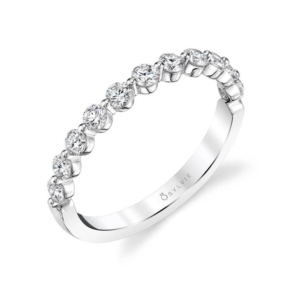 Classic Single Prong Wedding Band