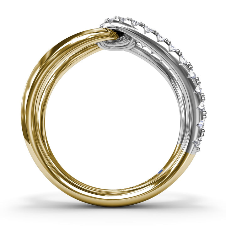 Spyre Sparkling Crossover Ring