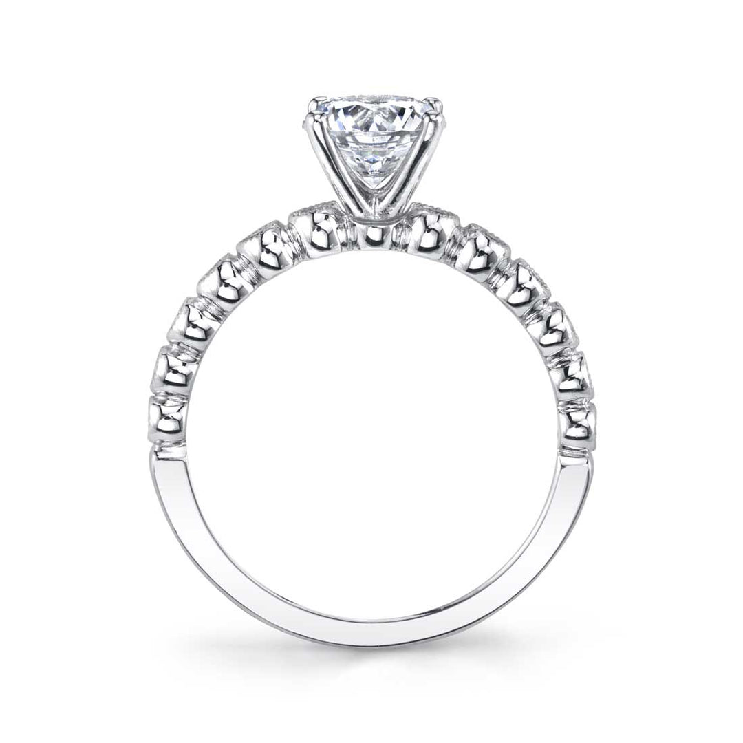 Davet - Round Solitaire Engagement Ring