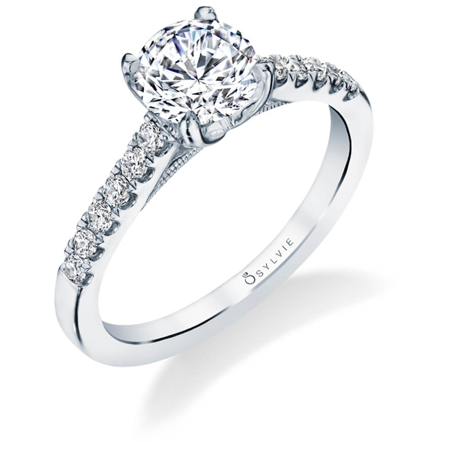 Ameline - Classic Solitaire Engagement Ring