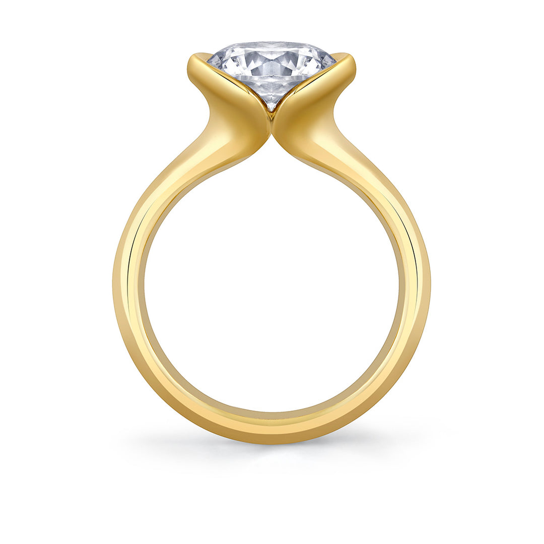 Shell Auranova Solitaire Engagement Ring - Liora