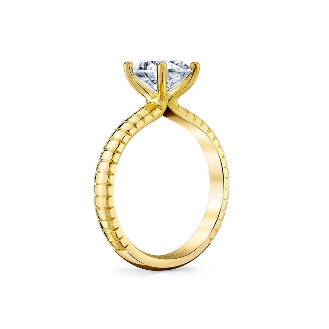 Auravie Engraved Solitaire Engagement Ring - Thalia