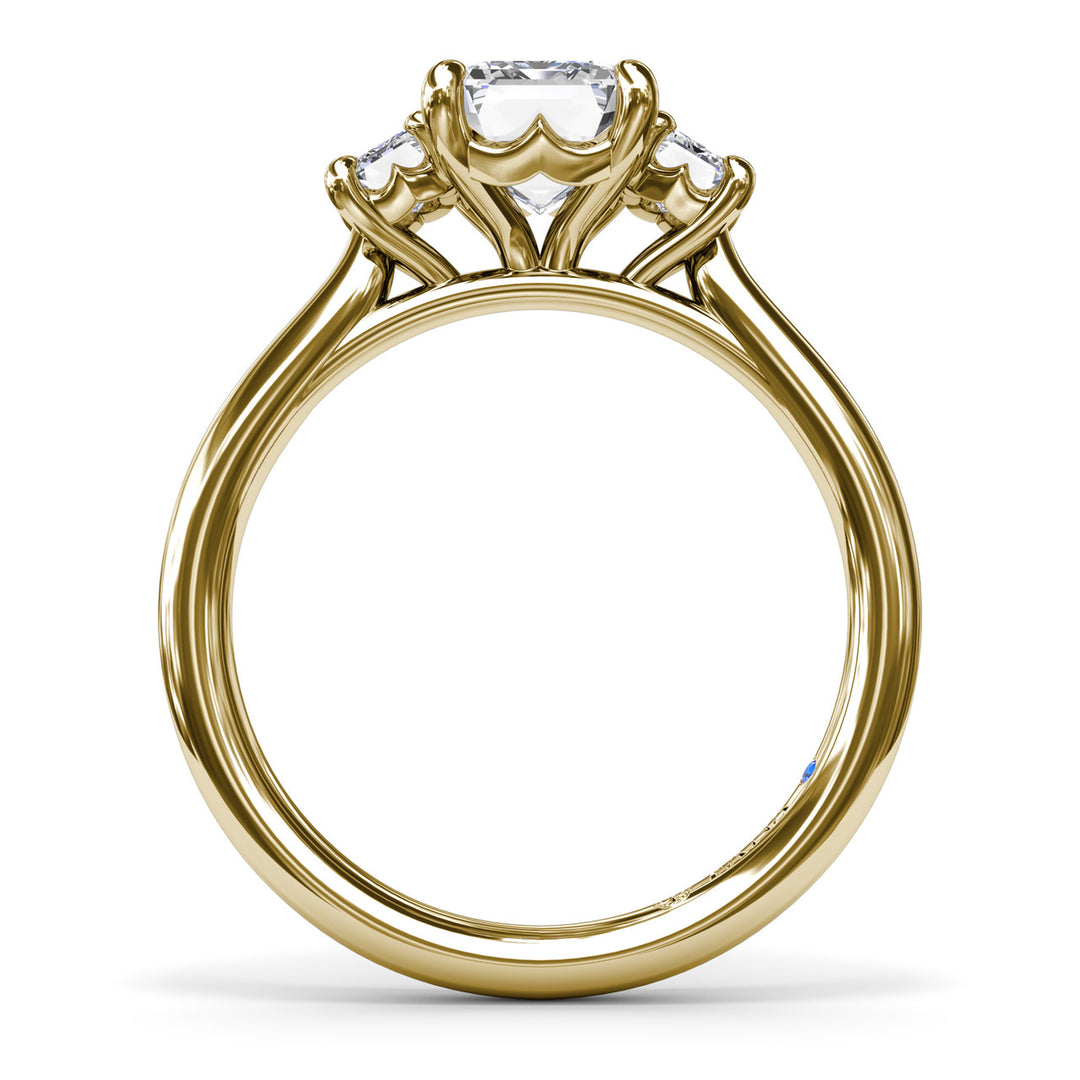 Three Stone Beauty Diamond Engagement Ring