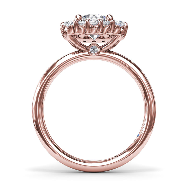 Graduated Diamond Engagement Ring