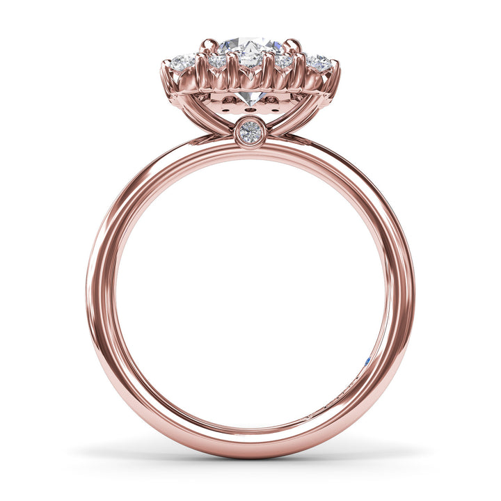 Graduated Diamond Engagement Ring