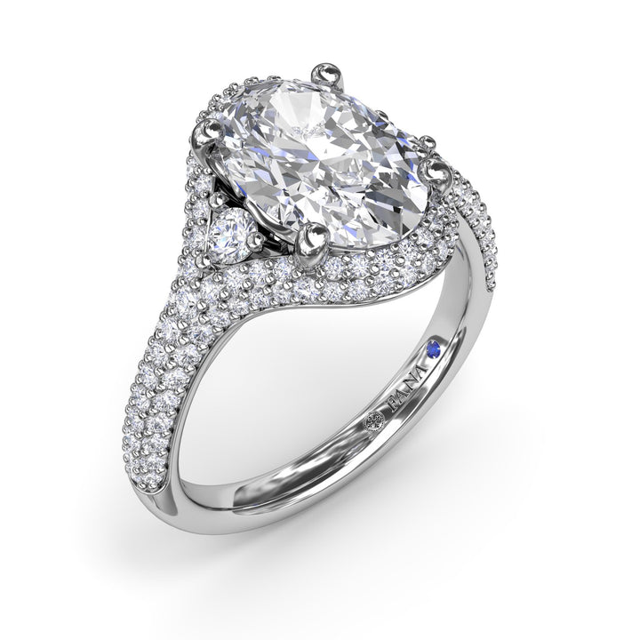 Double Pav? Diamond Halo Engagement Ring