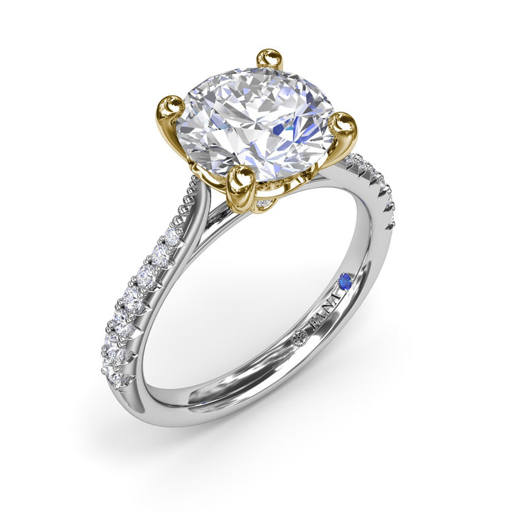 Thin Milgrain Graduated Diamond Engagement Ring
