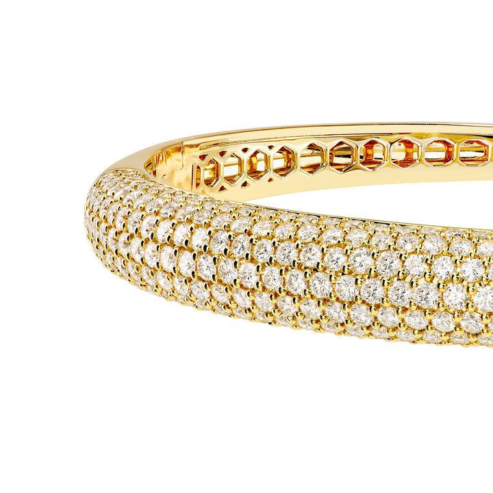 Diamond Pave Bangle (5-1/5tcw)