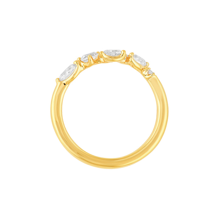 Round Diamond Blossom Band