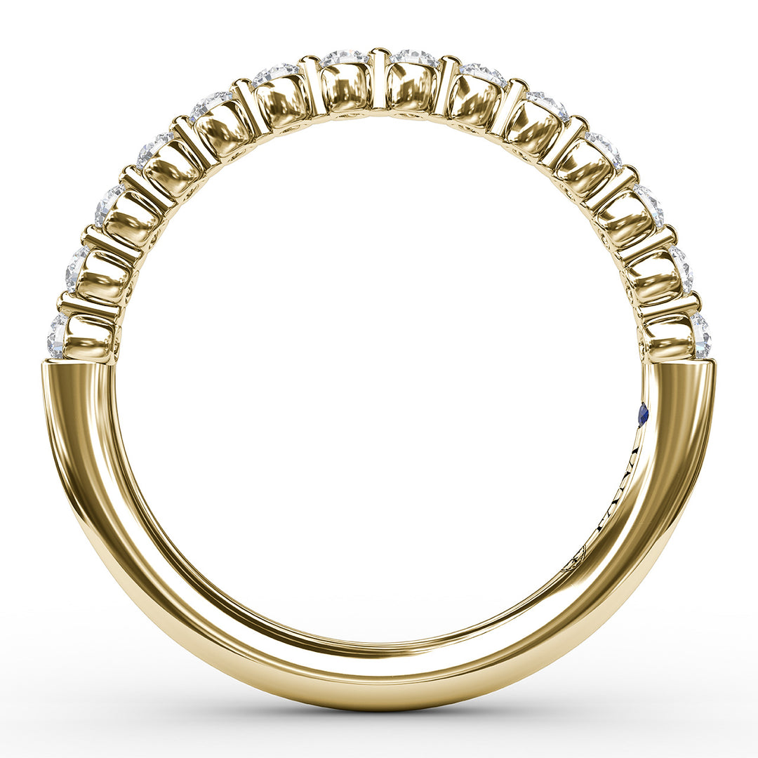 Single Prong Set Anniversary Band