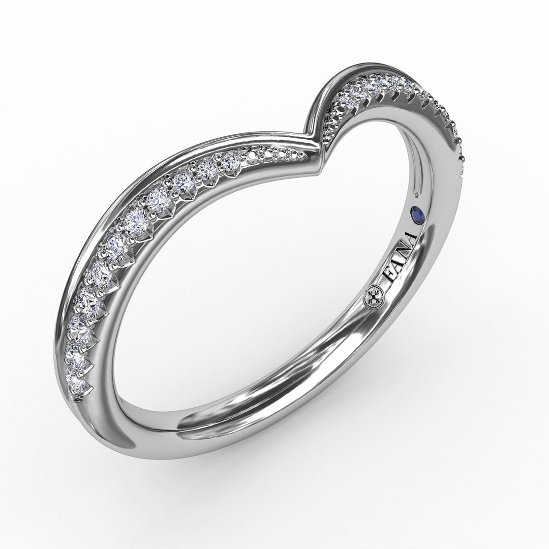 Tapered Shared Prong Chevron Diamond Band