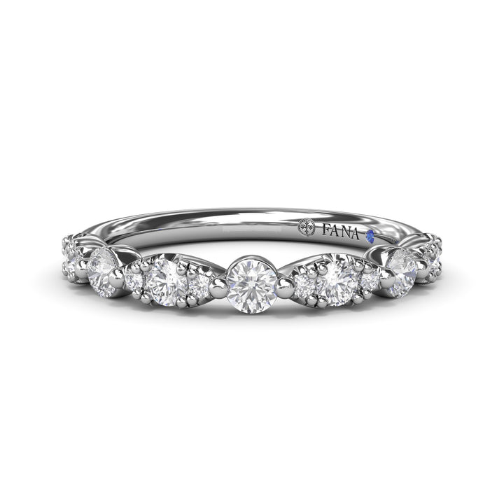 Alternating Marquise and Round Diamond Ring